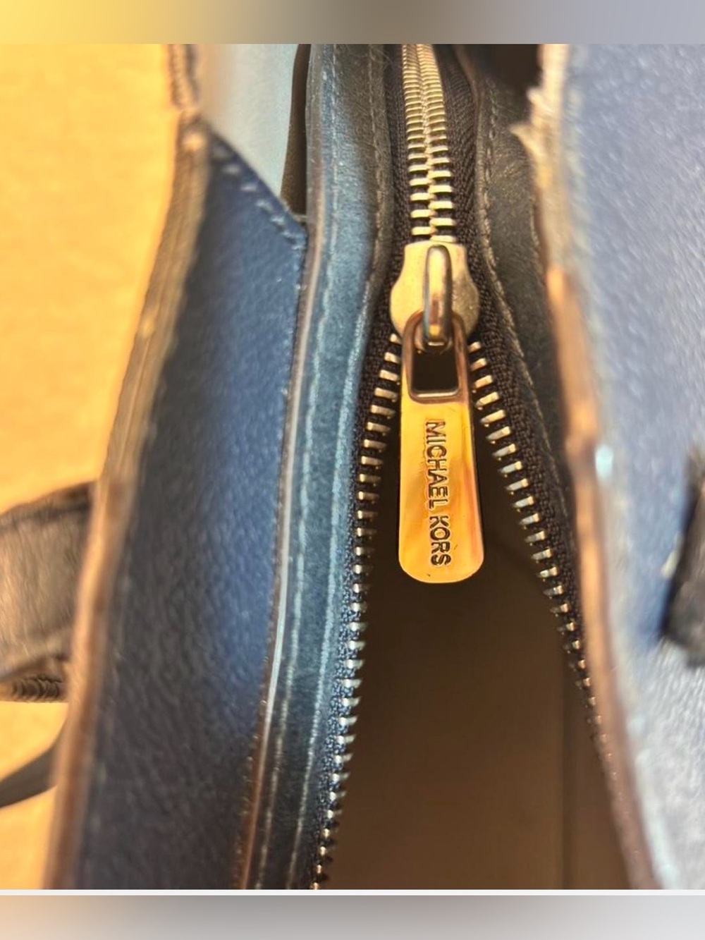 MICHAEL KORS Navy Blue Leather Tote Bag - Picture 5 of 6